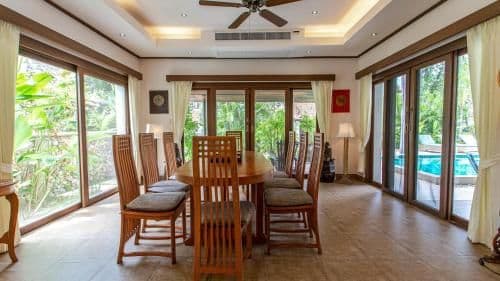 Villa - Beach Front