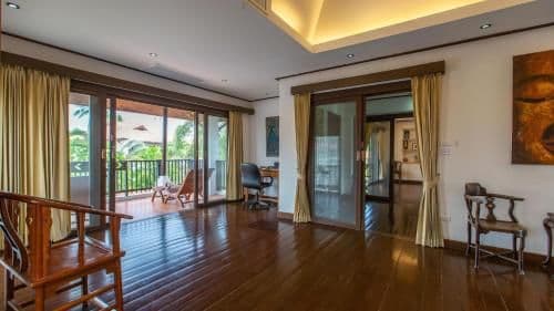 Villa - Beach Front