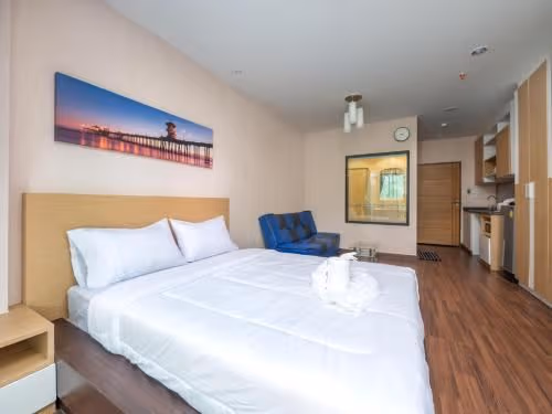 Studio Apartment with Sea View
