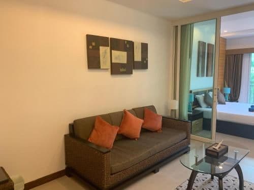 One-Bedroom Apartment