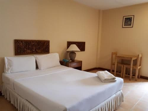 Queen Room with Shared Bathroom