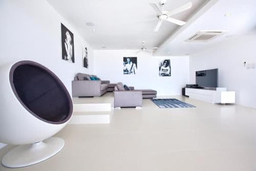 Six-Bedroom Villa