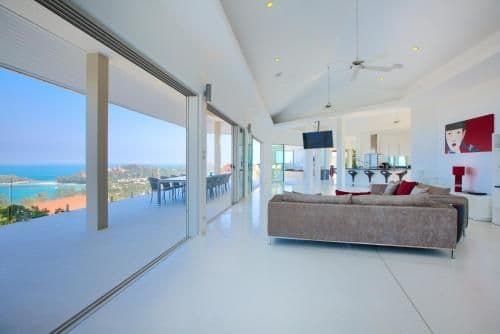 Six-Bedroom Villa