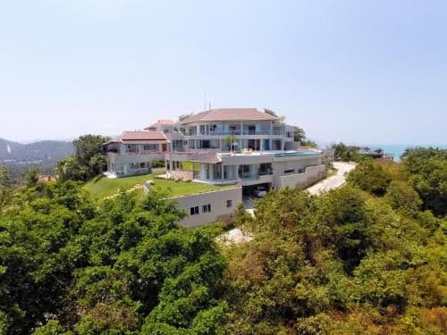 Six-Bedroom Villa