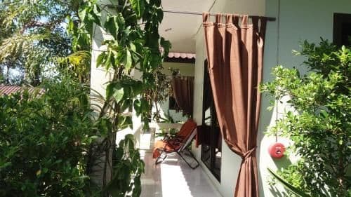 Deluxe Bungalow with Garden View