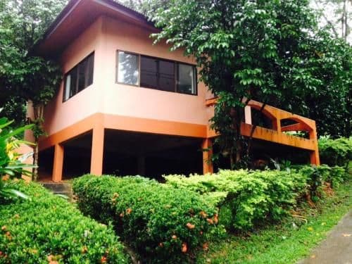 Orange house on the hill Kata