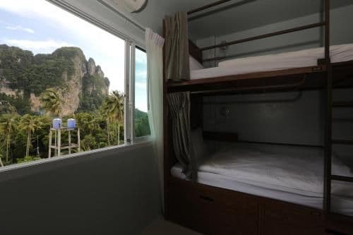 Bed in 8-Bed Mixed Dormitory Room