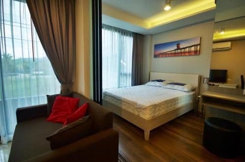 Apartment with Balcony