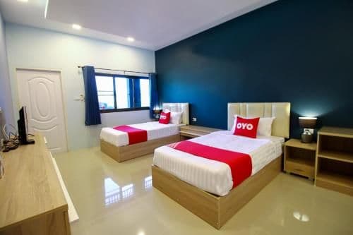 Standard Twin Room