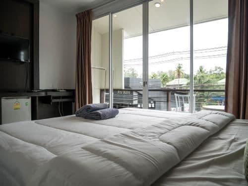 Studio Apartment