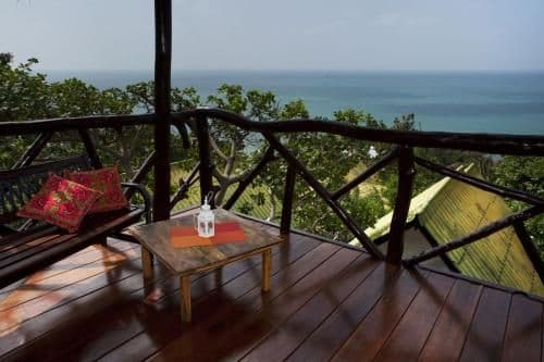 Exclusive Fan Bungalow with Sea View (2 adults)