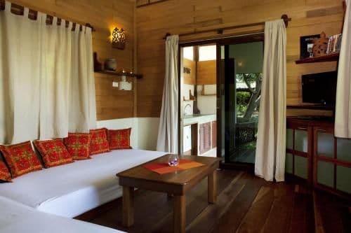 Bungalow Suite with Pool View with AC