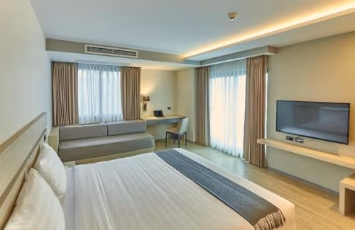 Deluxe King Room