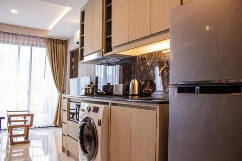 Apartment with Mountain View