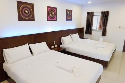 Deluxe King Suite