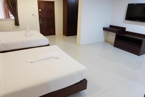 Deluxe King Suite