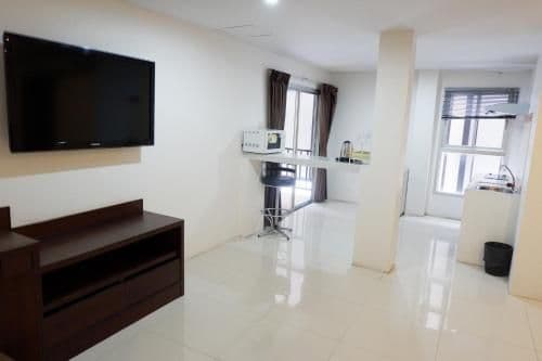 Deluxe King Suite