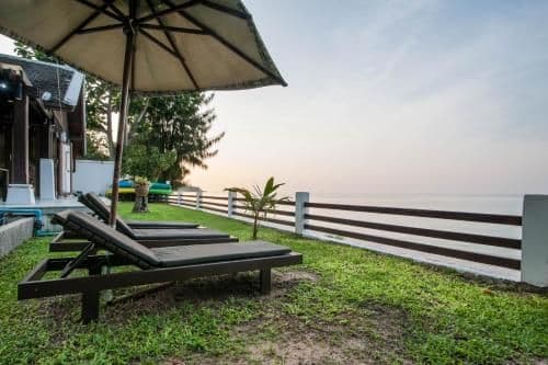 Villa - Beach Front