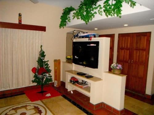Villa with Garden View