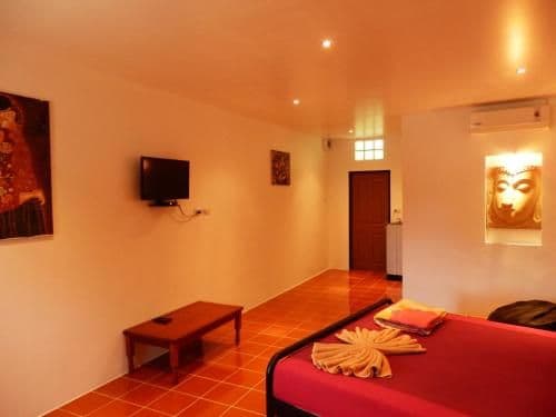 Deluxe King or Queen Room