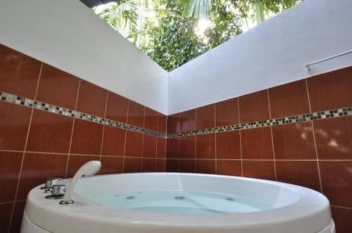 Suite with Whirlpool