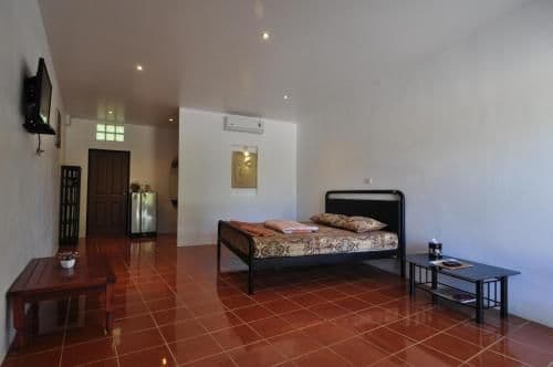 Deluxe King or Queen Room