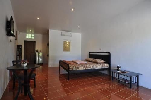 Deluxe King or Queen Room
