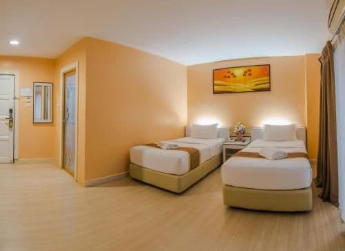 Standard Twin Room