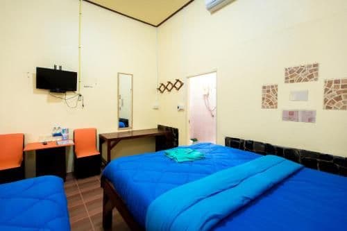 Quadruple Room with Terrace