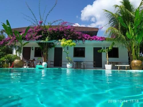 Queen Room with Air conditioning - Pool View