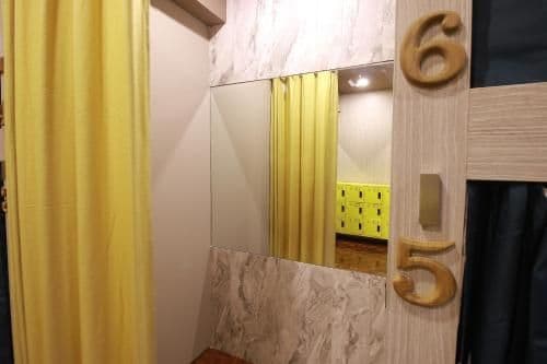 Deluxe Private Female Dormitory Room - 8 Adults