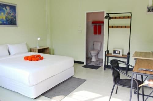 Queen Room with Pool View
