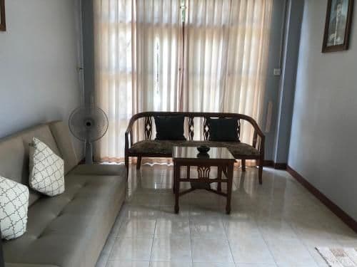 Family Room with Garden View