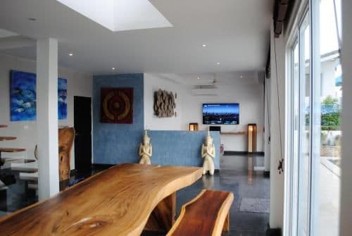 Villa with Sea View
