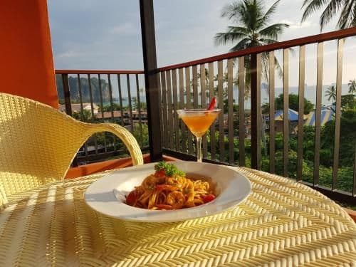 Deluxe Double Room with Balcony and Sea View