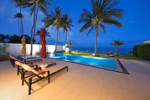 Villa - Beach Front