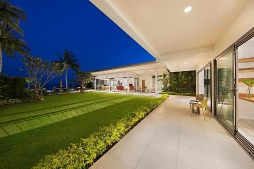 Villa - Beach Front