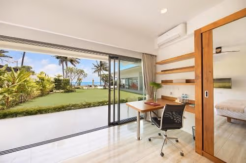 Villa - Beach Front