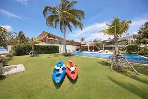 Villa - Beach Front