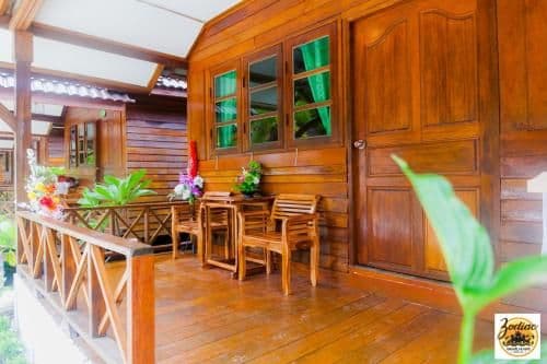Superior Bungalow Twin Bed with Garden View