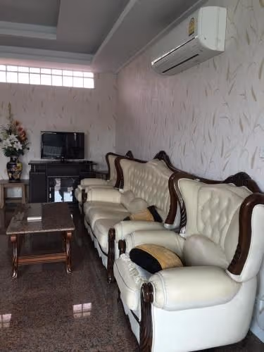 10-Bed Mixed Dormitory Room