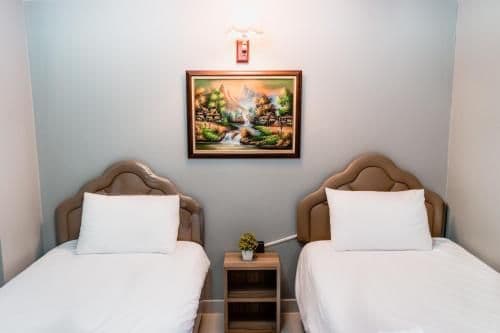 โรงแรมกุล