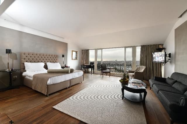 SUITE LUXURY
