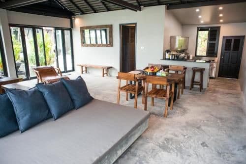 Villa - Beach Front