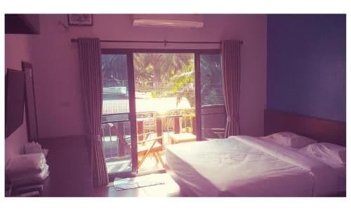 Superior Triple Room with Sea View