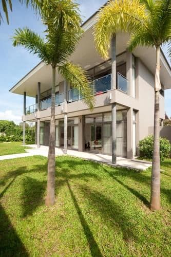 Villa - Beach Front