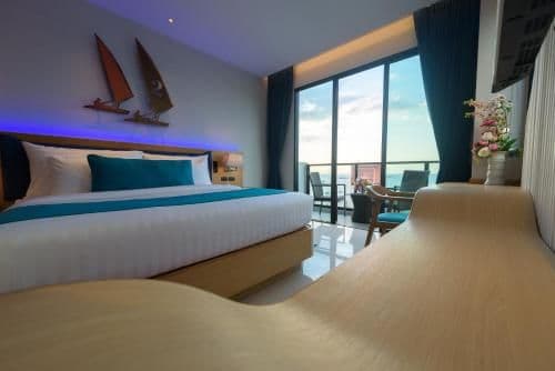 Double Room with Balcony and Sea View