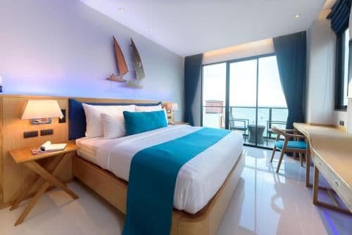 Double Room with Balcony and Sea View