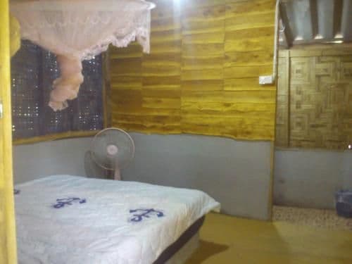 Bungalow with Fan