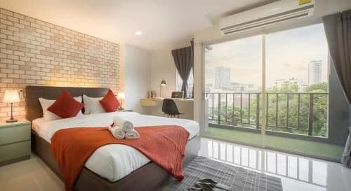 Deluxe Double Room with Balcony